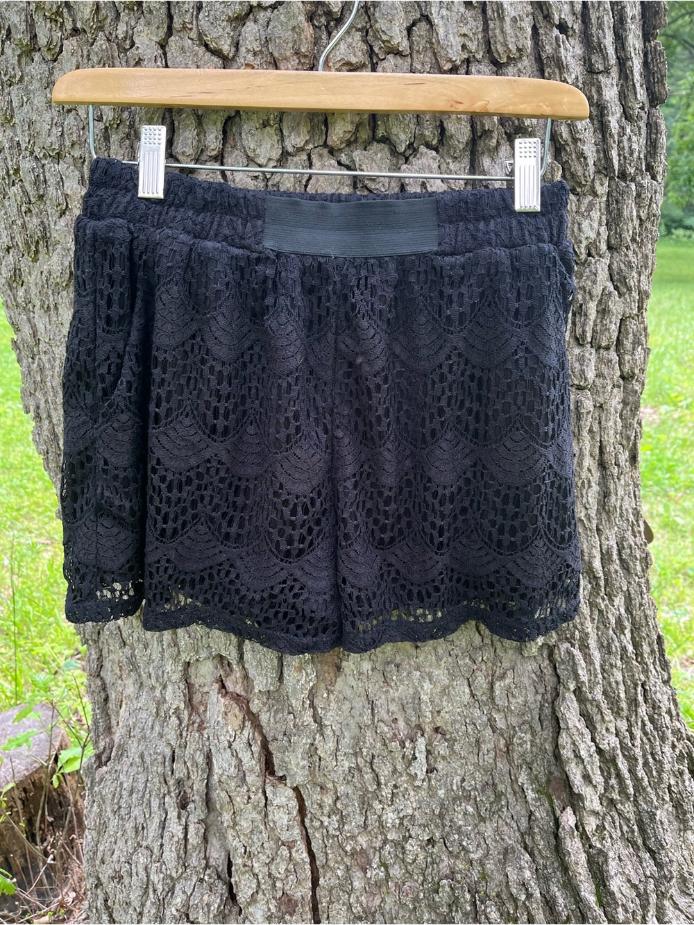 ⭐️Xhileration Lace Short in size XS